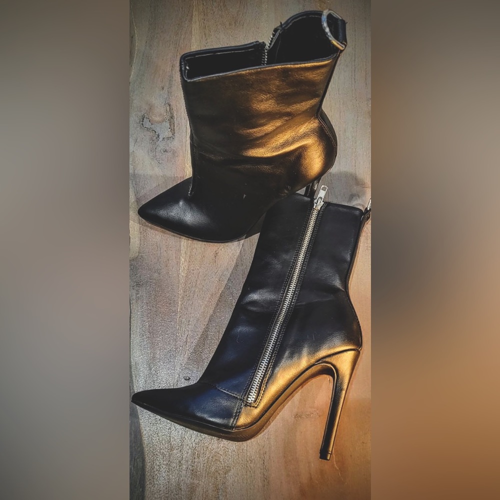 Danielle Guizio Boots *unworn*